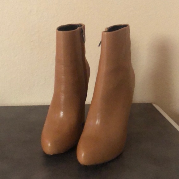 Brown leather ALDO boots. - Picture 4 of 5